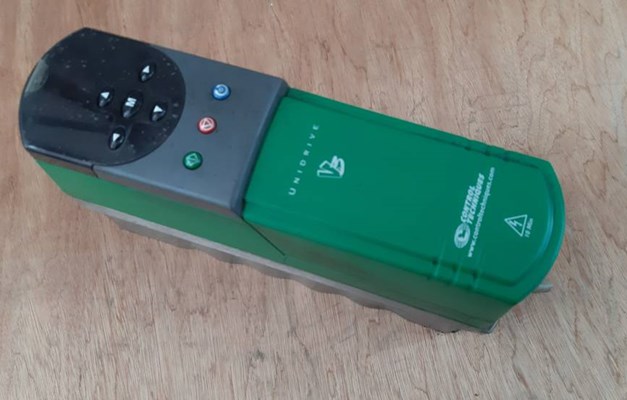 AZIONAMENTO ASSI CONTROL TECHNIQUES UNI 1404 2.2 KW. USATO